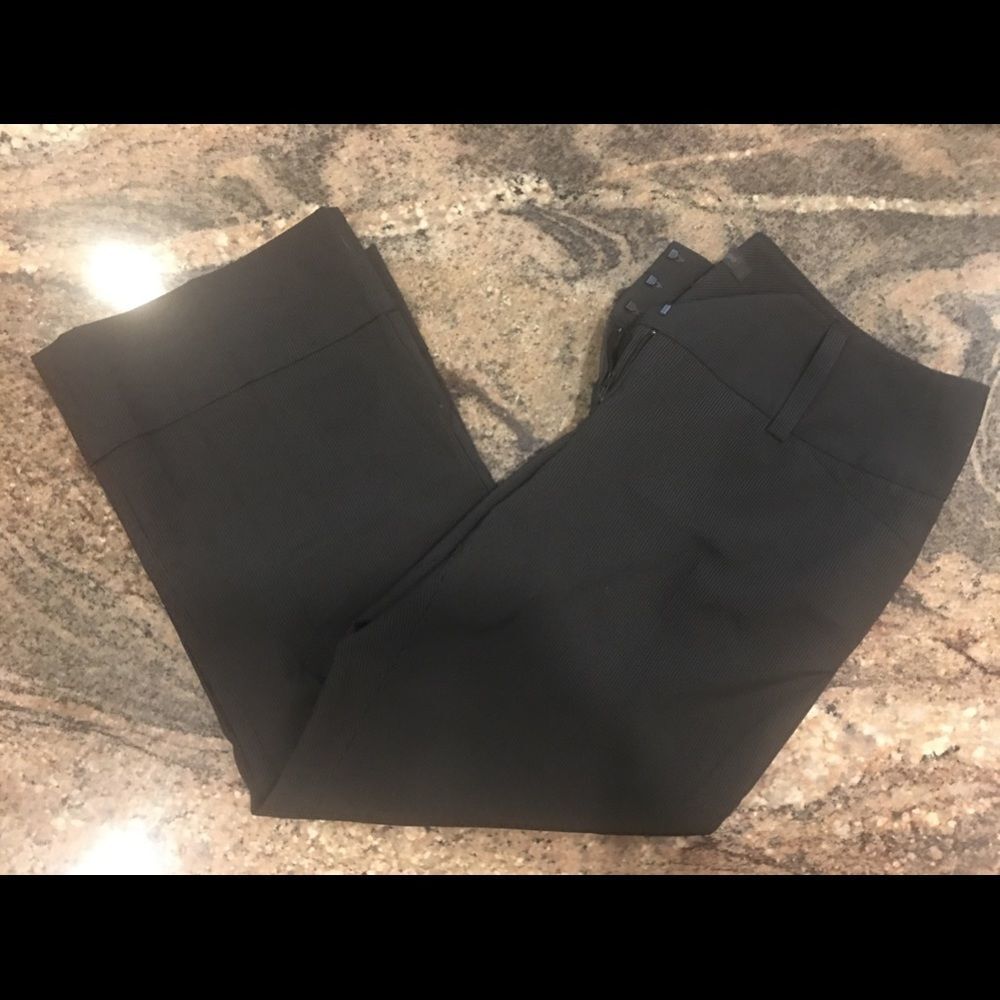 Express 6 Pin Stripe Black Capri Dress Pants Wide Leg Black